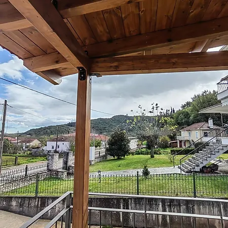 펜션 House With Garden In Paleomonastiro Trikalon